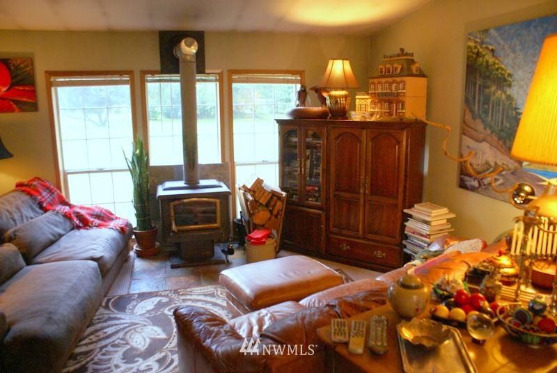 8059 Southeast Nelson Road Olalla, WA 98359 - Photo 8 of 14 Gallery Image 8