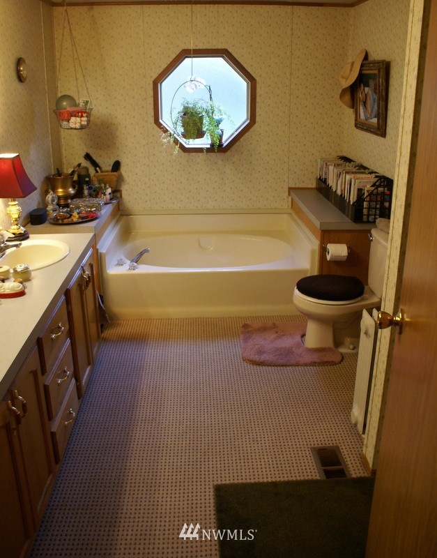8059 Southeast Nelson Road Olalla, WA 98359 - Photo 9 of 14 Gallery Image 9