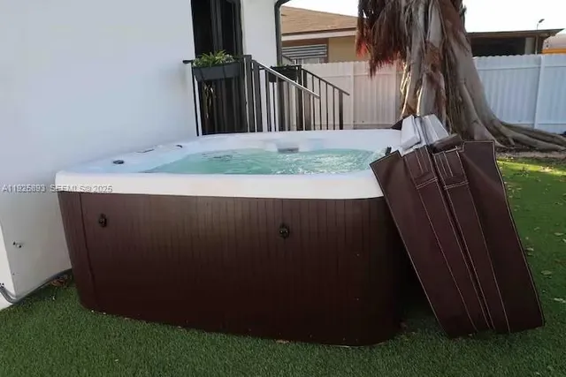 $3,900 | 2171 Northwest 49th Street, Miami, FL 33142