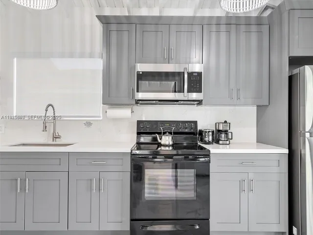 $3,900 | 2171 Northwest 49th Street, Miami, FL 33142