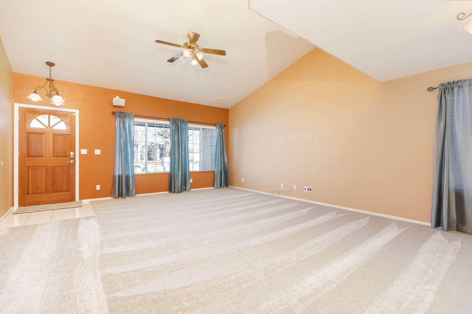 1225 Andrea Court Ridgecrest, CA 93555 - Photo 7 of 46 a view of an empty room with a window