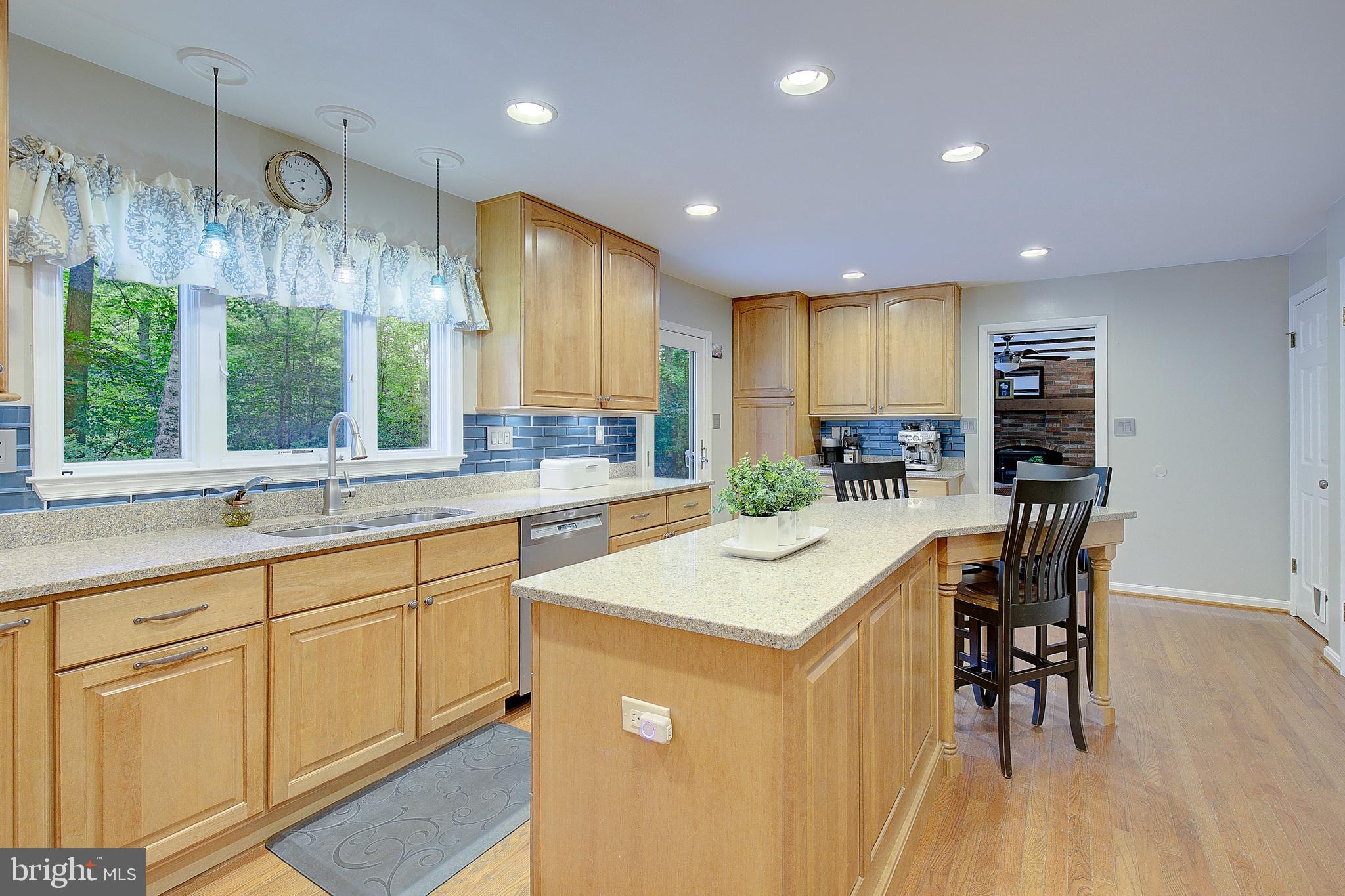 10410 3 Doctors Road Dunkirk, MD 20754 - Photo 11 of 46 Ample Cabinet Space