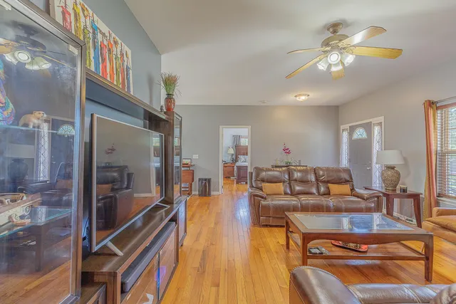 $365,000 | 215 Newberry Street West, Chattanooga, TN 37415