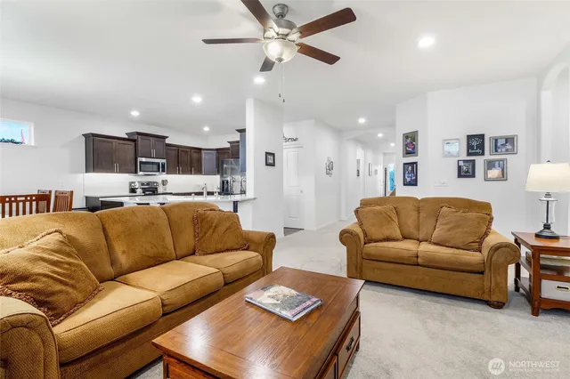 $379,000 | 502 Montana Street, Moses Lake, WA 98837