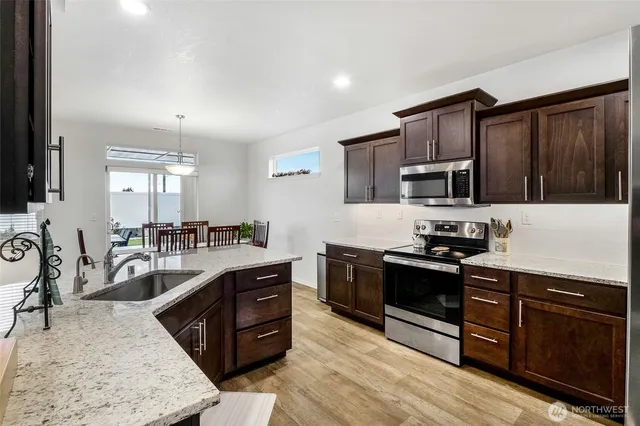 $379,000 | 502 Montana Street, Moses Lake, WA 98837