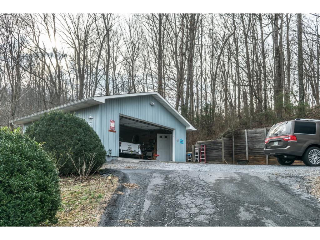 222 Clay Little Road Elizabethton, TN 37643 - Photo 21 of 24 Photo 21