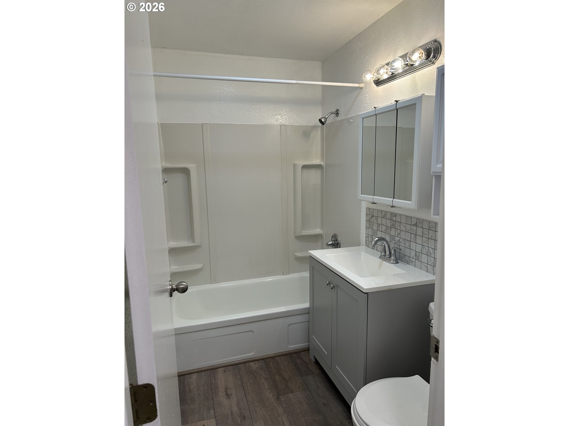 18010 Southeast Langensand Road Sandy, OR 97055 - Photo 15 of 19 Bathroom