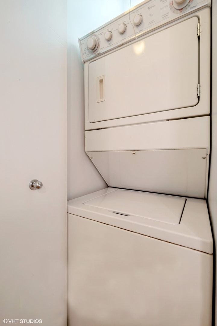 1440 South Michigan Avenue, Unit 322 Chicago, IL 60605 - Photo 11 of 11 a close view of washer and dryer