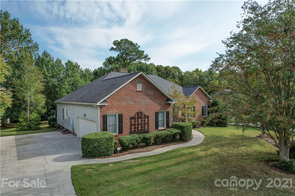 2050 Hightower Road Rock Hill, SC 29732 - Photo 4 of 48 Gallery Image 4