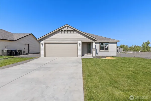 $349,850 | 312 Montana Street, Moses Lake, WA 98837