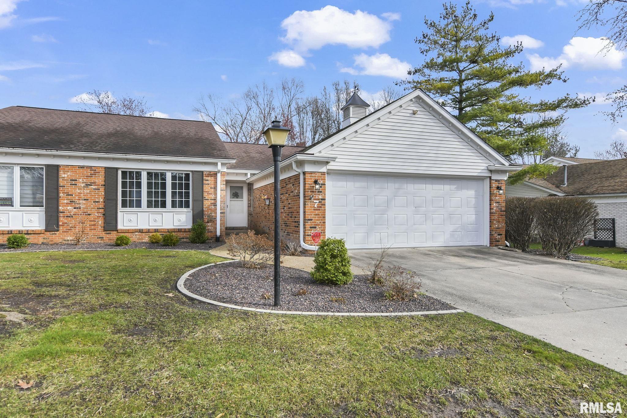 7 Turnberry Place, Unit 7 Springfield, IL 62704 - Photo 2 of 38