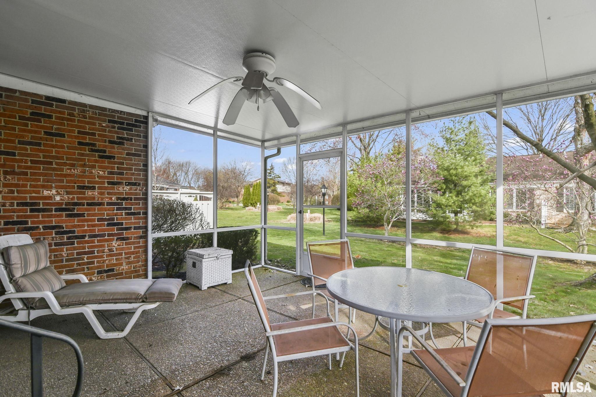 7 Turnberry Place, Unit 7 Springfield, IL 62704 - Photo 34 of 38