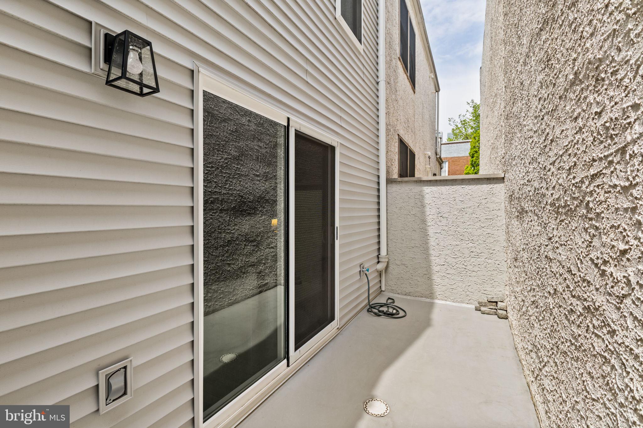 601 South 17th Street Philadelphia, PA 19146 - Photo 13 of 35