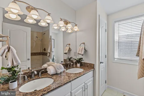 $949,900 | 601 South 17th Street, Philadelphia, PA 19146