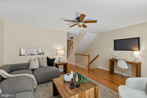 $949,900 | 601 South 17th Street, Philadelphia, PA 19146