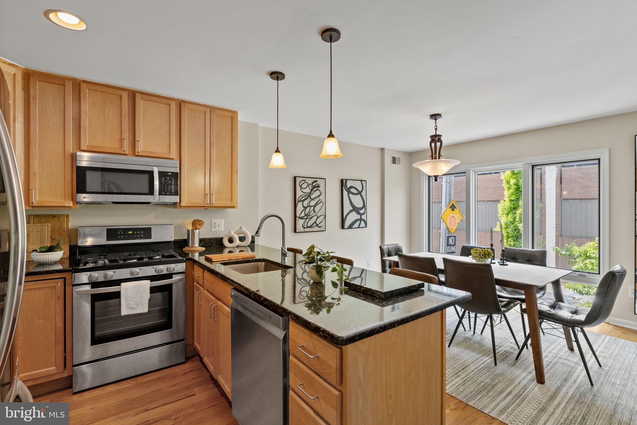 601 South 17th Street Philadelphia, PA 19146 - Photo 9 of 35