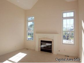 48 Woodland Trail Rochester, IL 62563 - Photo 3 of 9