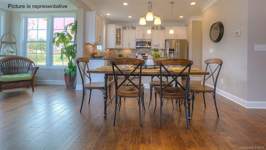 9322 Inverness Bay Road, Unit 109 Charlotte, NC 28278 - Photo 4 of 24 Gallery Image 4