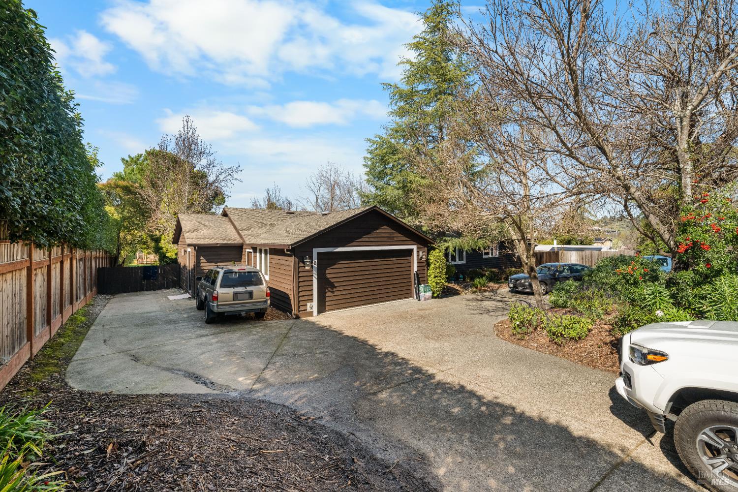 8 Circle Road San Rafael, CA 94903 - Photo 5 of 45 a car parked in front of house