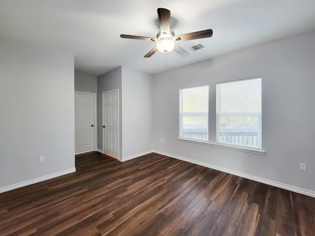 $1,625 | 3201 J P Davis Avenue, Bay City, TX 77414