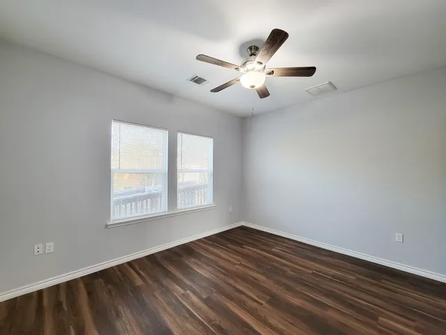 $1,625 | 3201 J P Davis Avenue, Bay City, TX 77414