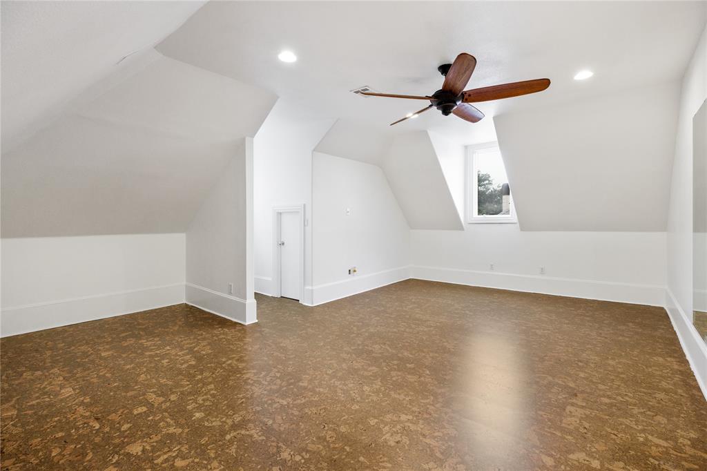 4616 Windsor Ridge Drive Irving, TX 75038 - Photo 33 of 40 Bonus/Flex Room Off Upstairs Primary