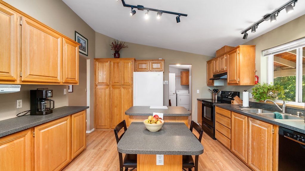 12523 West Pine Ridge Lane Cheney, WA 99004 - Photo 12 of 31 Gallery Image 12