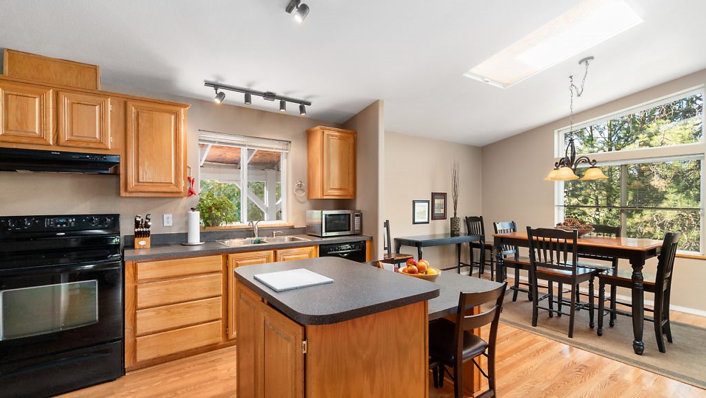 12523 West Pine Ridge Lane Cheney, WA 99004 - Photo 15 of 31 Gallery Image 15
