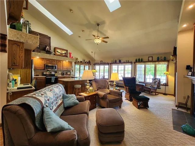 $999,999 | 808 Latonka Drive, Mercer, PA 16137