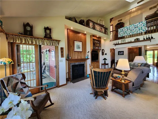 $999,999 | 808 Latonka Drive, Mercer, PA 16137