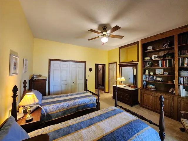 $999,999 | 808 Latonka Drive, Mercer, PA 16137