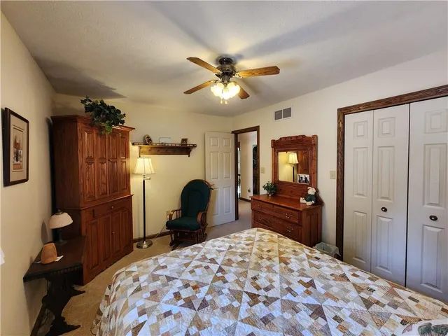 $999,999 | 808 Latonka Drive, Mercer, PA 16137