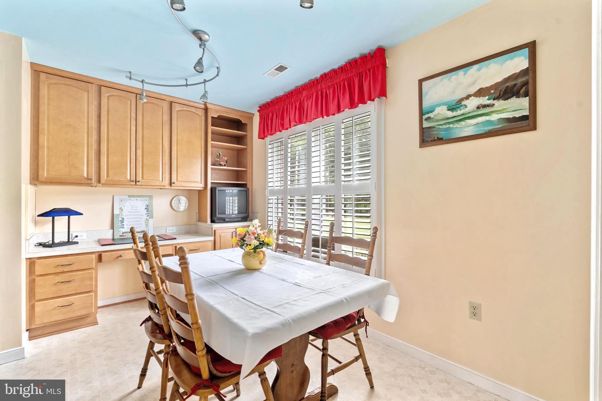 13293 Round Hill Road King George, VA 22485 - Photo 5 of 27 Gallery Image 5