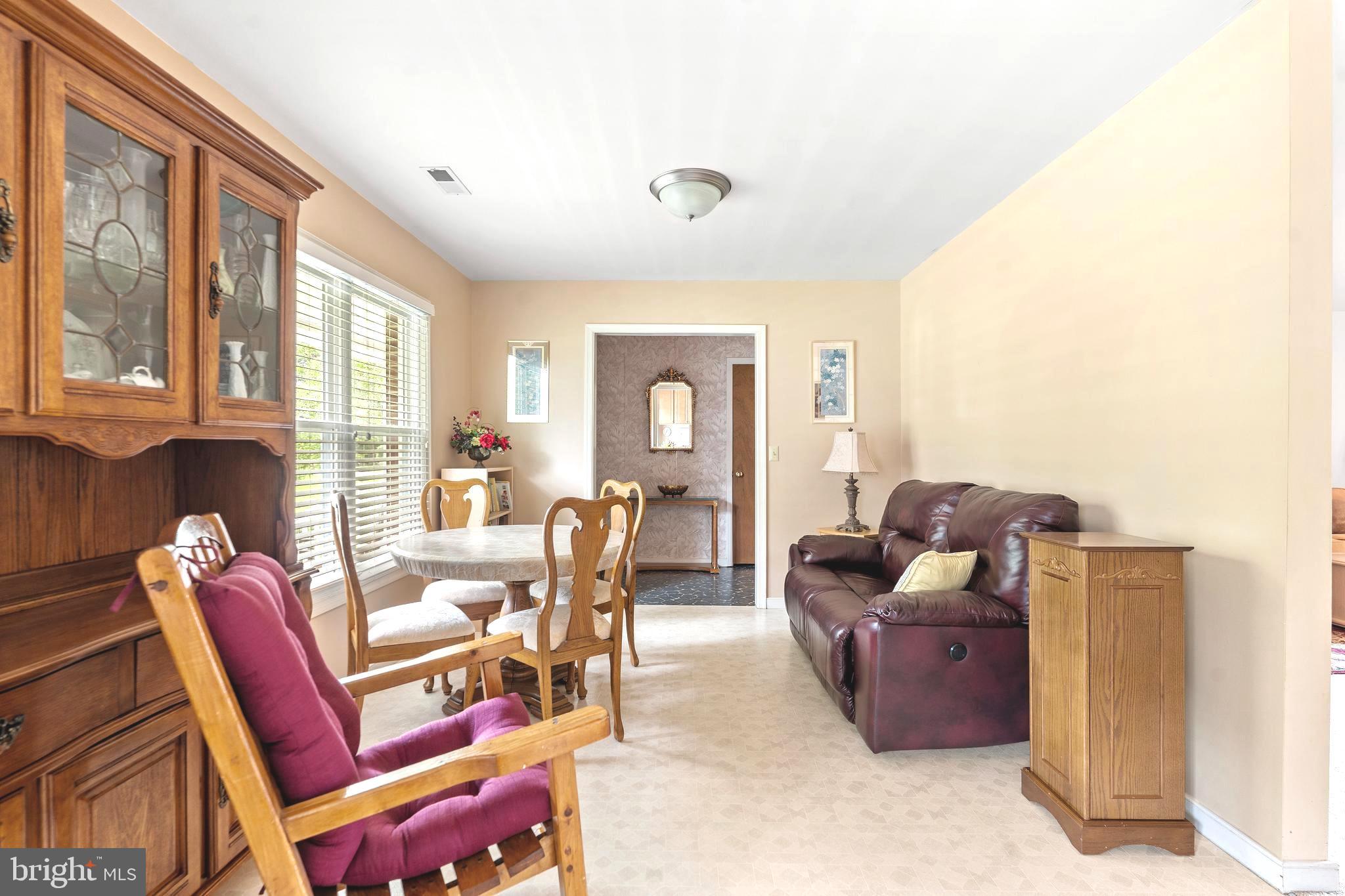 13293 Round Hill Road King George, VA 22485 - Photo 8 of 27 Gallery Image 8