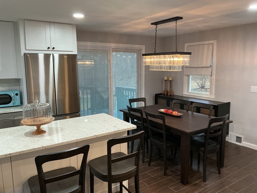 34 Pebble Path Lane West Springfield, MA 01089 - Photo 12 of 35