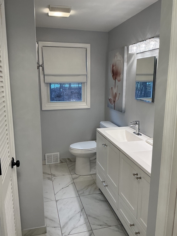 34 Pebble Path Lane West Springfield, MA 01089 - Photo 23 of 35