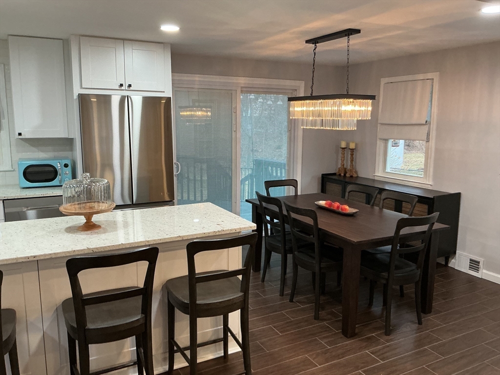 34 Pebble Path Lane West Springfield, MA 01089 - Photo 8 of 35