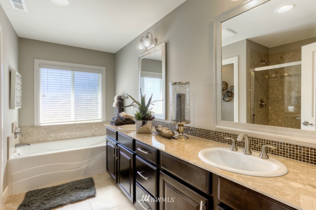 17933 33rd Avenue Southeast, Unit 17 Bothell, WA 98012 - Photo 15 of 17