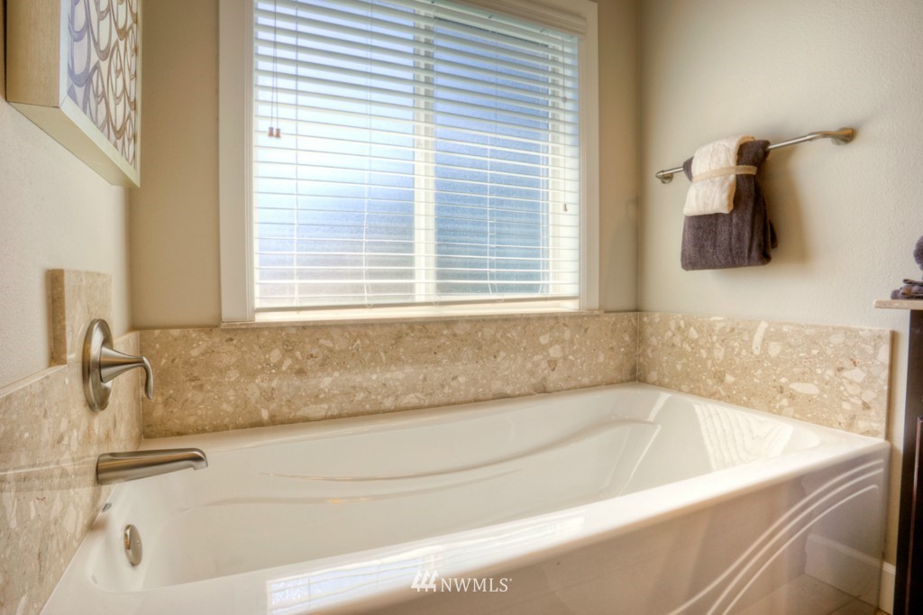 17933 33rd Avenue Southeast, Unit 17 Bothell, WA 98012 - Photo 16 of 17