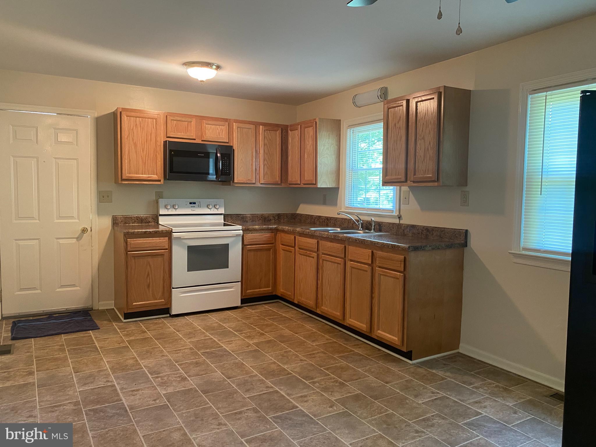 11201 Jacksontown Road Somerset, VA 22972 - Photo 6 of 19 Gallery Image 6