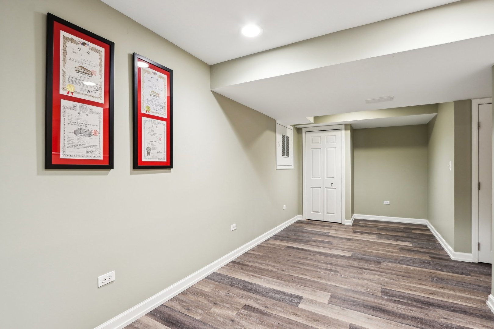 598 Rockefeller Road Lake Forest, IL 60045 - Photo 66 of 86 an empty room with wooden floor and windows
