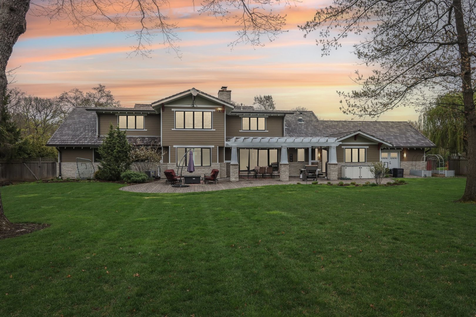 598 Rockefeller Road Lake Forest, IL 60045 - Photo 85 of 86 a view of a yard in front of house