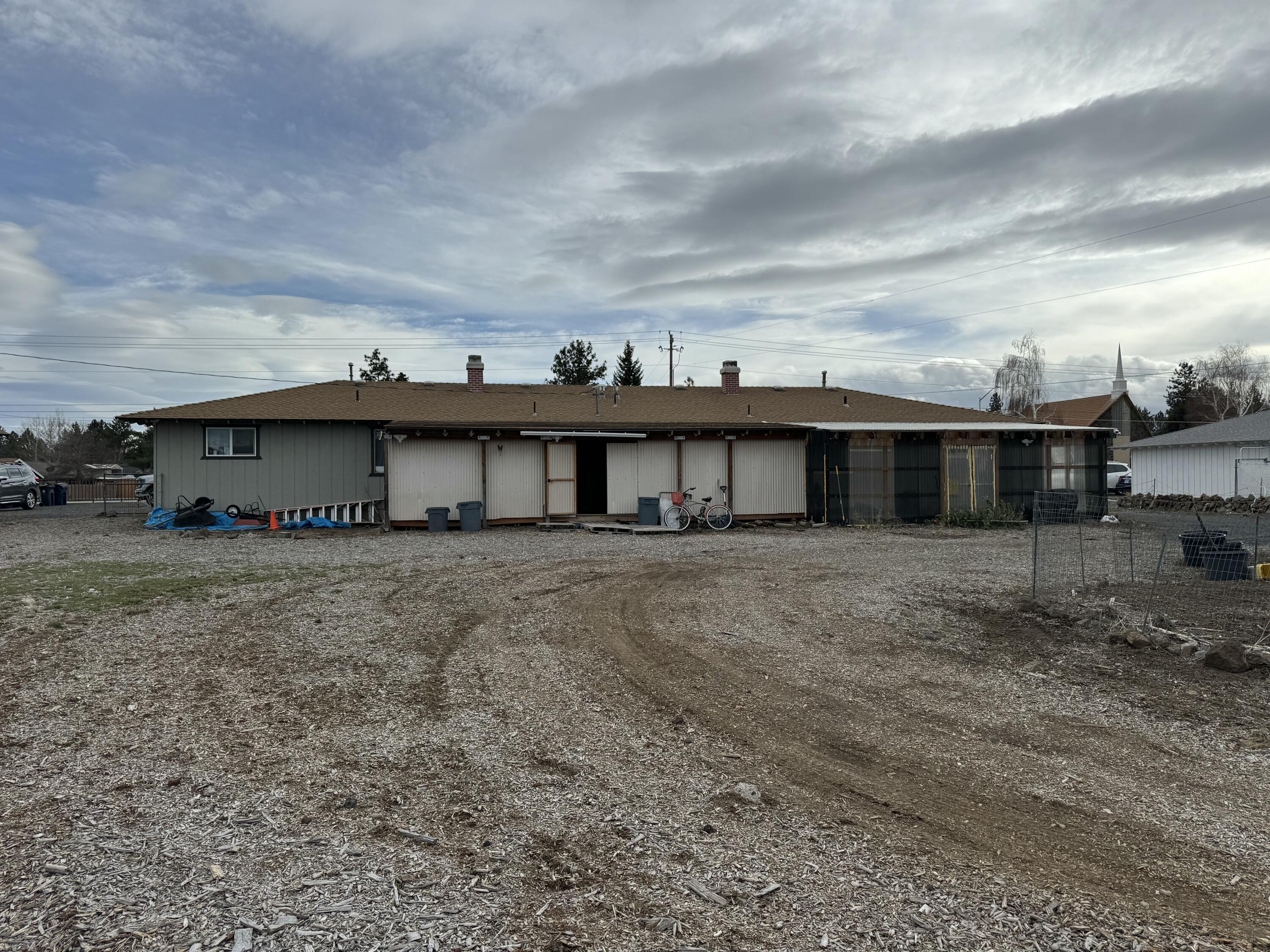 21130 Southeast Reed Market Road Bend, OR 97702 - Photo 6 of 26