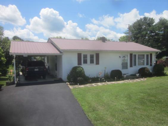 4968 Glendale Road Galax, VA 24333 - Photo 6 of 40 Gallery Image 6