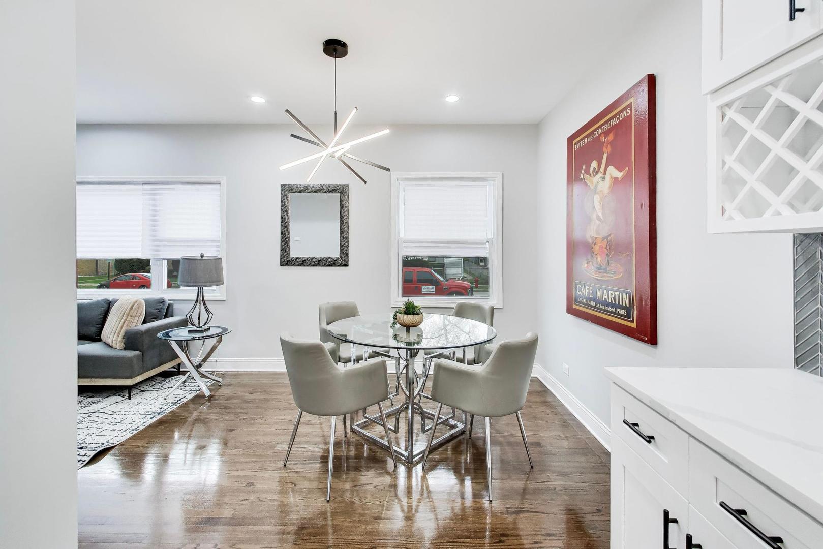 2227 Foster Street Evanston, IL 60201 - Photo 4 of 20