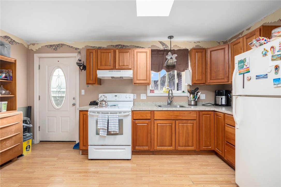 66 Benedict Road Warwick, RI 02888 - Photo 20 of 35 Gallery Image 20