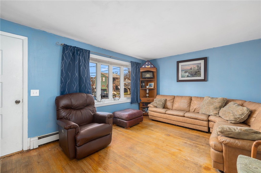 66 Benedict Road Warwick, RI 02888 - Photo 7 of 35 Gallery Image 7
