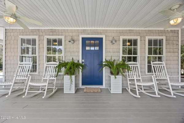 $600,000 | 209 Sand Dollar Lane, Hampstead, NC 28443