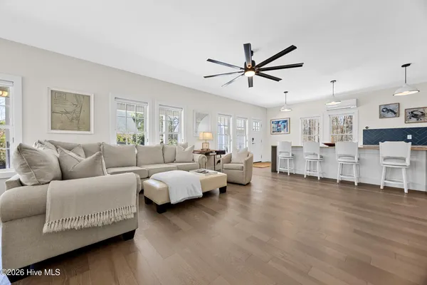 $600,000 | 209 Sand Dollar Lane, Hampstead, NC 28443