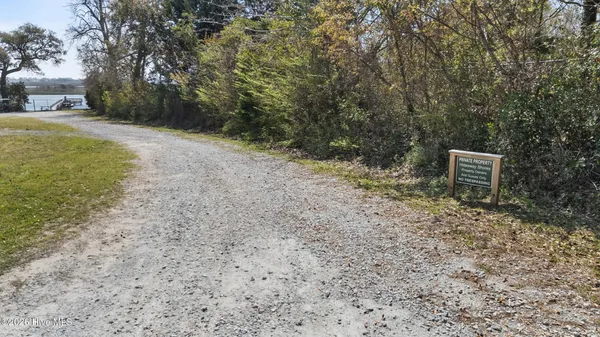 $600,000 | 209 Sand Dollar Lane, Hampstead, NC 28443